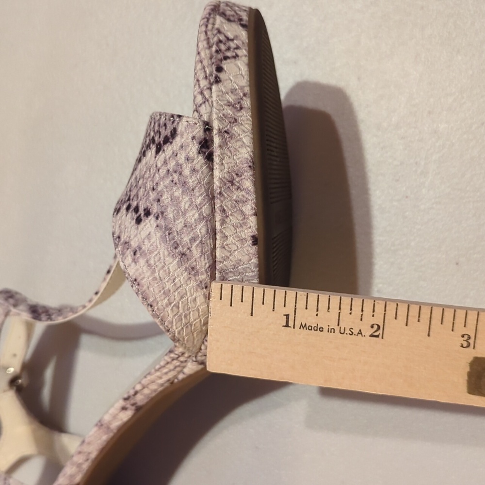 Anne Klein, Snake Pattern Open Toe,T Strap, Block Heels 7.5 - Picture 9 of 10